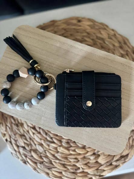 BB139x205 Nina Quilted Beaded Keychain Bracelet Wallet
