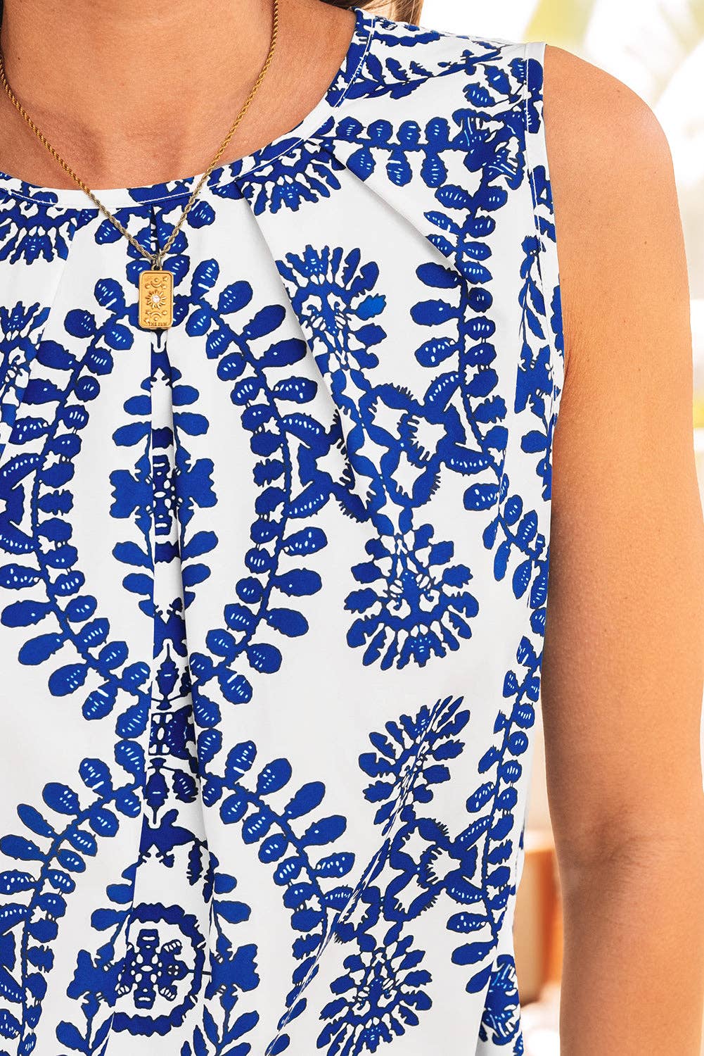 Blue White Vintage Print Pintuck Sleeveless Tank Top